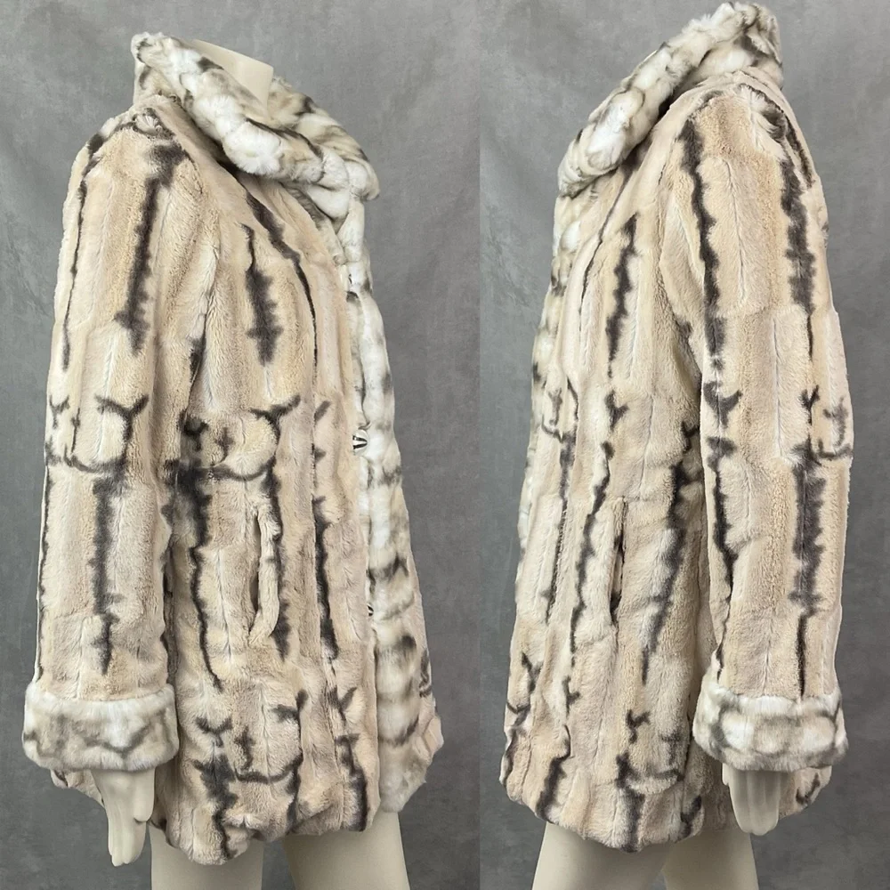 Hal Rubenstein Women's Reversible Faux Fur Coat size Medium Animal Print - Picture 3 of 16